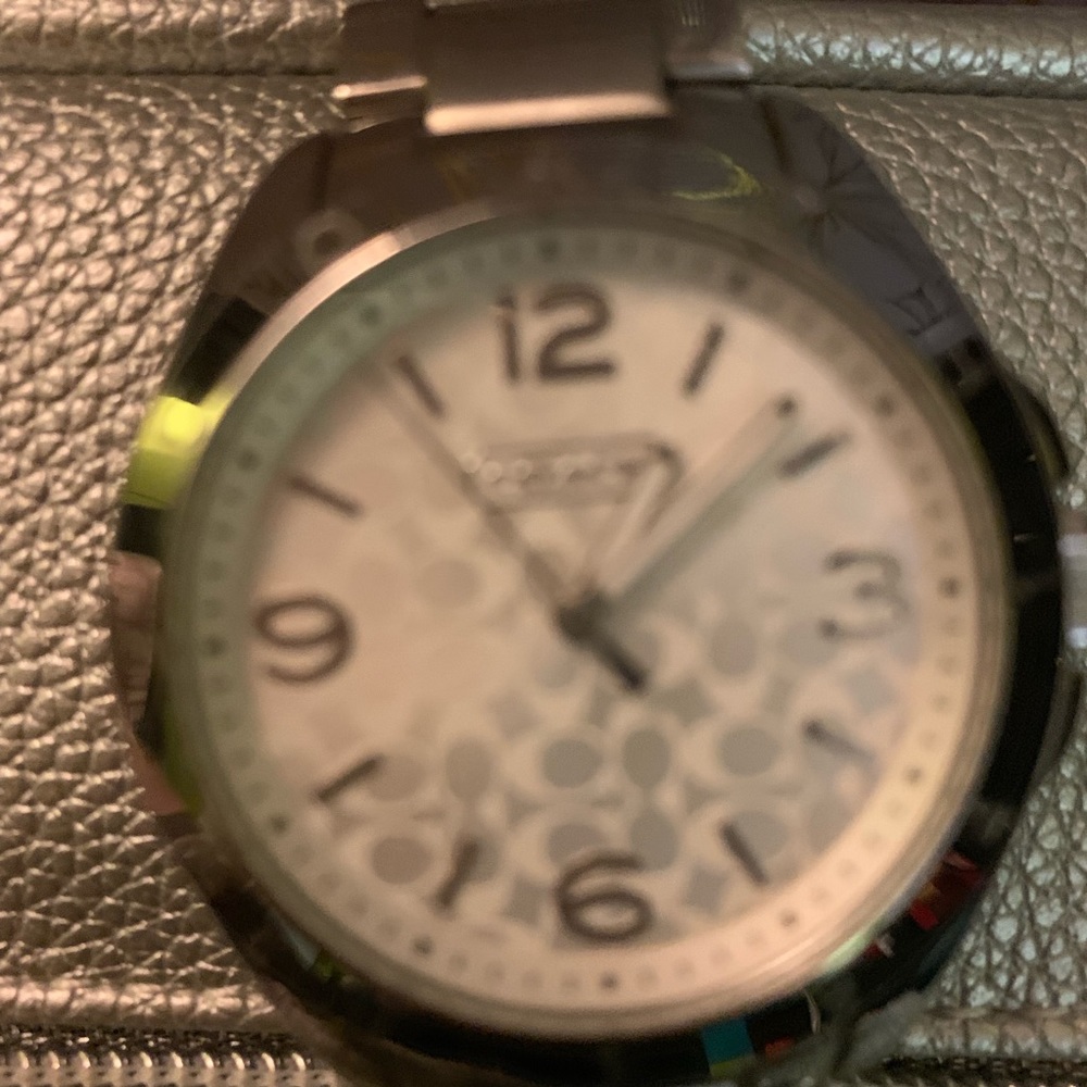 Coach watch - Picture 2 of 3